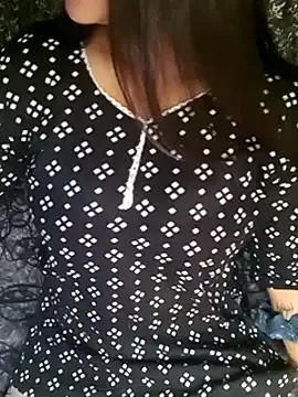 shuhana_ on StripChat 