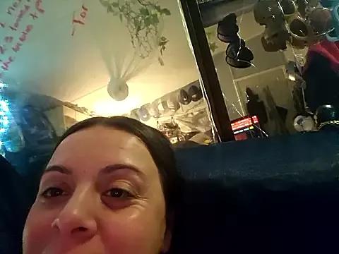 ShysluutGia on StripChat 