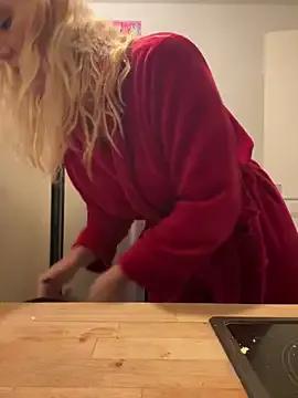 Sidney_Rockz — Satisfying until squirting 