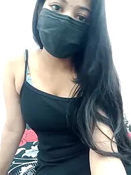Simmi_10 on StripChat