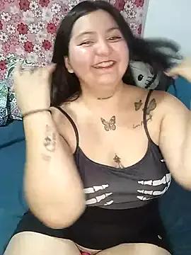 SoffiiCurvy on StripChat 