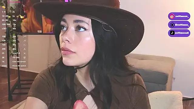 Soffimoon_ on StripChat 