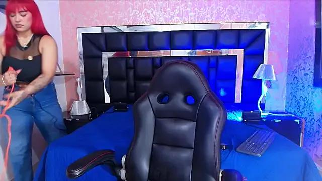 Sofia_martiin on StripChat