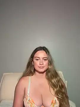 Sophie_Raegan on StripChat