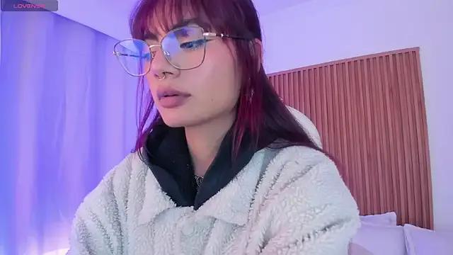 sophiecherry_ on StripChat