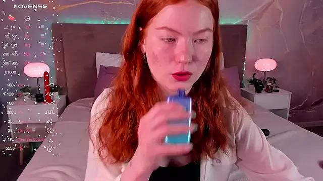 SophieOuld on StripChat