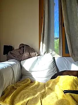 SpiceLea on StripChat