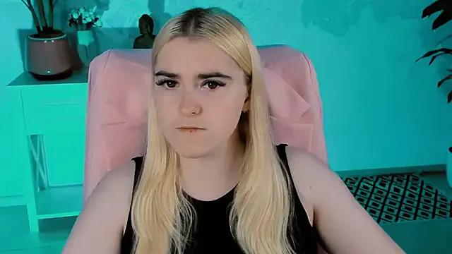 Stef_Nicks — Show me your tongue