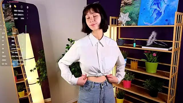 SuzanneHowse — Make my pussy hot