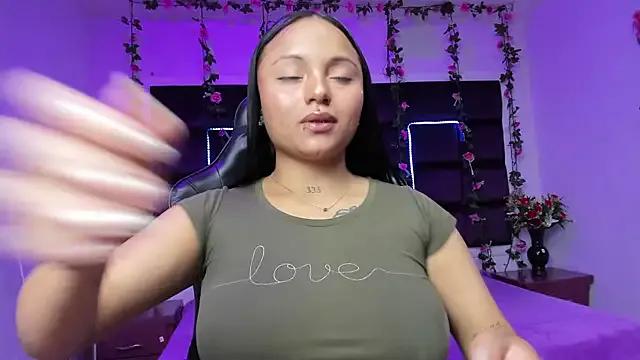 sweelanna__ on StripChat 