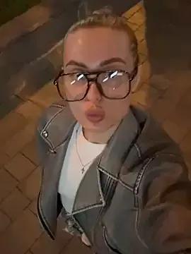 Sweet__Milly on StripChat 