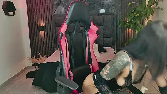 Sweet_devill_ on StripChat 
