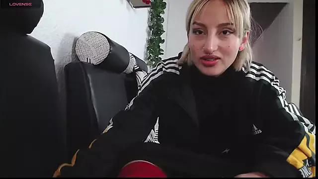 Sweet_paradisex on StripChat 