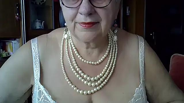 SweetCherry27 on StripChat 