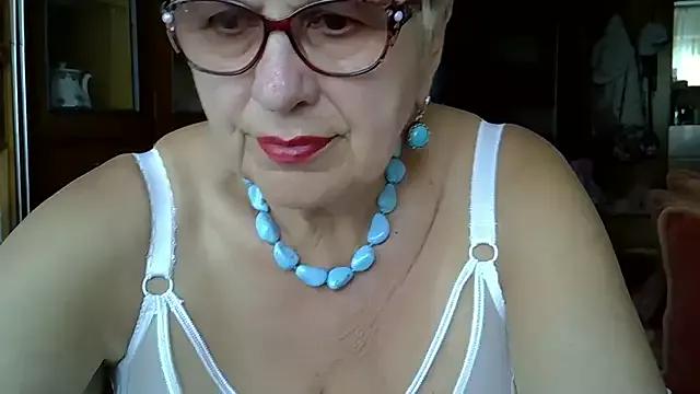 SweetCherry27 on StripChat 