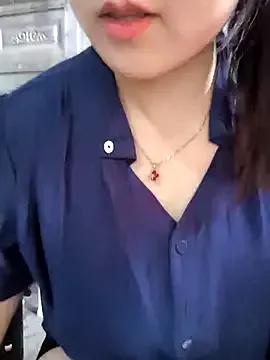 Sweetlove_77 on StripChat 