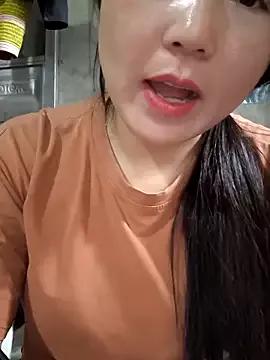 Sweetlove_77 on StripChat 