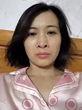 Sweets24 on StripChat 