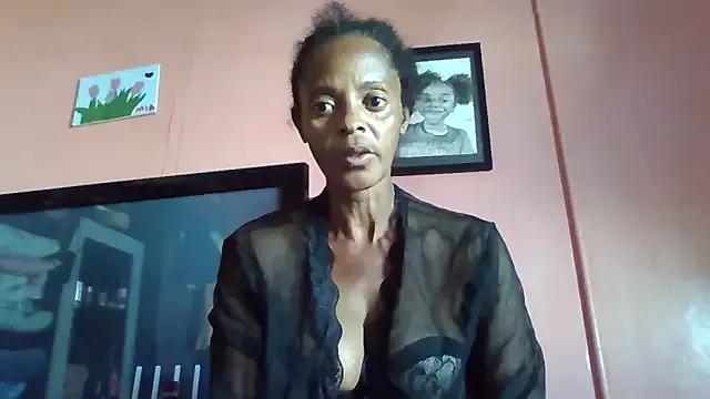 sweets_80 on StripChat 