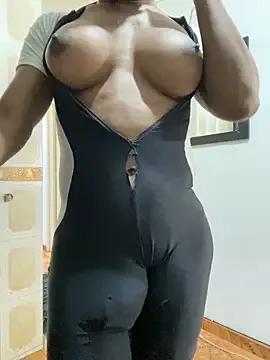 sweetsarabig22cm on StripChat 