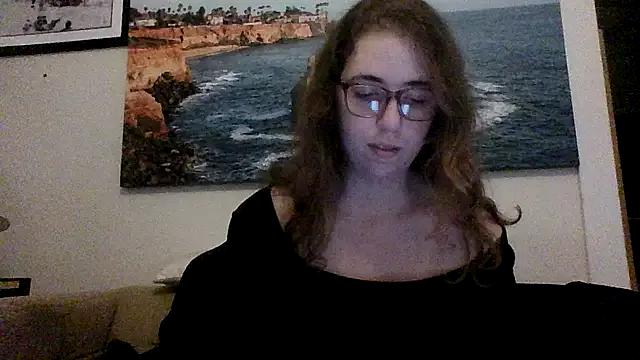 sweetsocalgirl on StripChat 