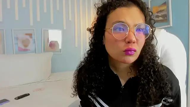SweetStarr_ — Falls in my buttocks