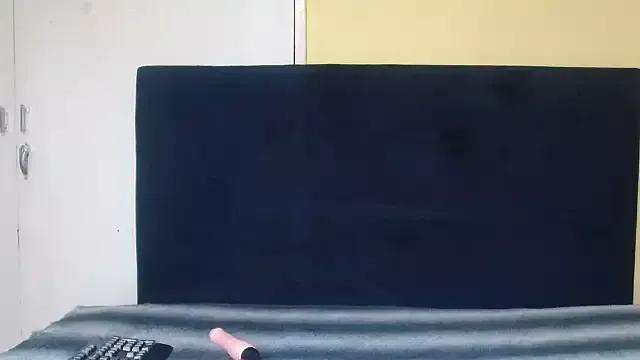SweetTitties21 on StripChat 