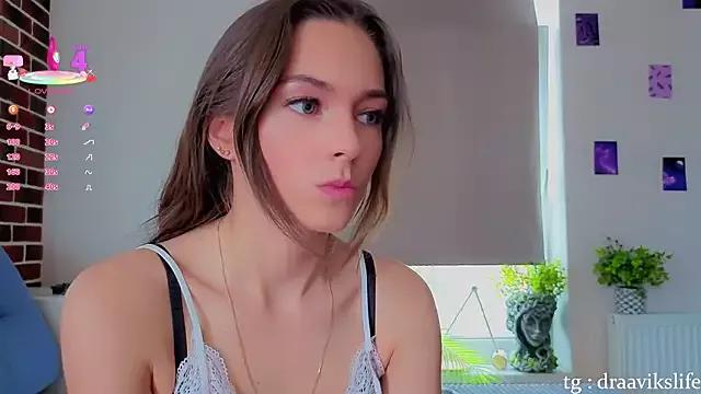 SynnoveBaber on StripChat 