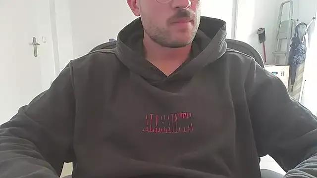taallguyy_196's avatar