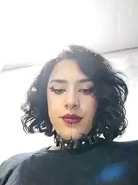 taaylor33 on StripChat 