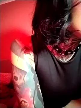 taaylor33 on StripChat 