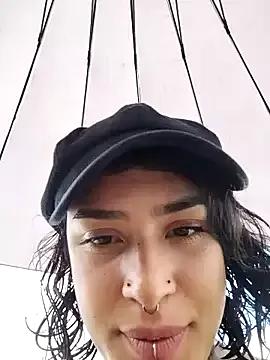 taaylor33 on StripChat 