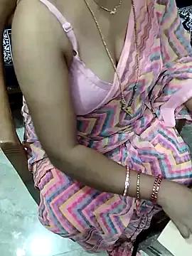 Tamil_Meena — Freechat on StripChat