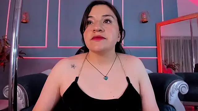TaraTaylorr on StripChat