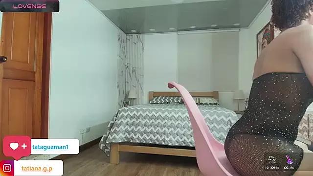 tataguzman1 on StripChat 