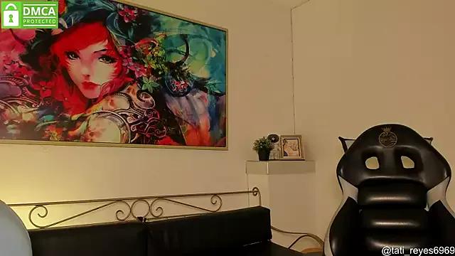 tati_reyess on StripChat 