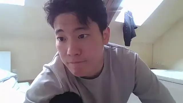 tatsu800 on StripChat 