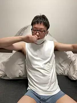 tatsuki_0909 on StripChat 