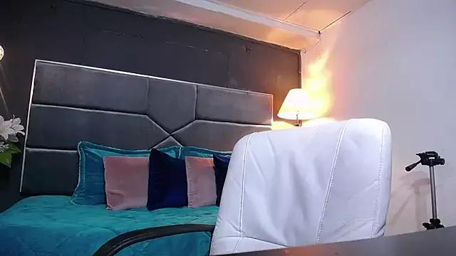 teddyfit19cm on StripChat 