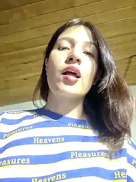 TellusYAres on StripChat 