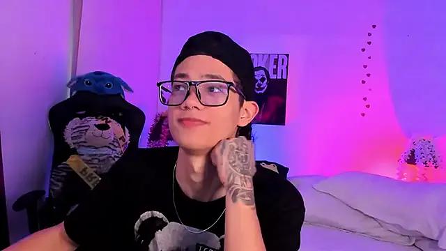 thiago_kinghot on StripChat