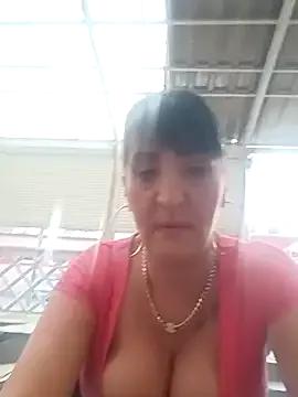 Tiffany35 on StripChat 