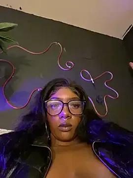 TIFFANYYSTAR on StripChat 