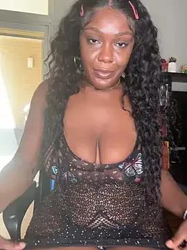 TilaTotti on StripChat