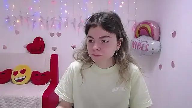 TinaRedly on StripChat