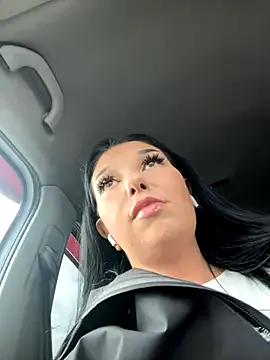 Tisha_Busty — Cucumber in the pussy!