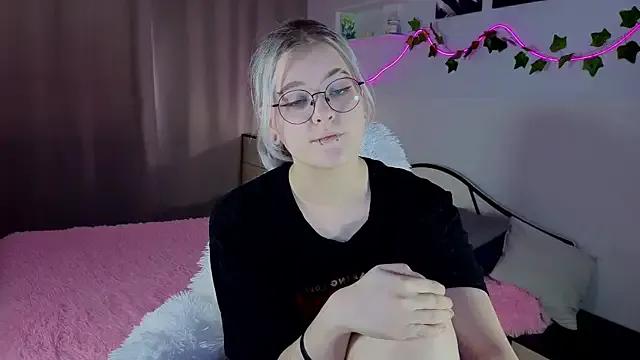 toffee44ka on StripChat 