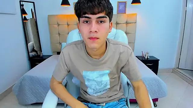 Tommy18__ on StripChat 