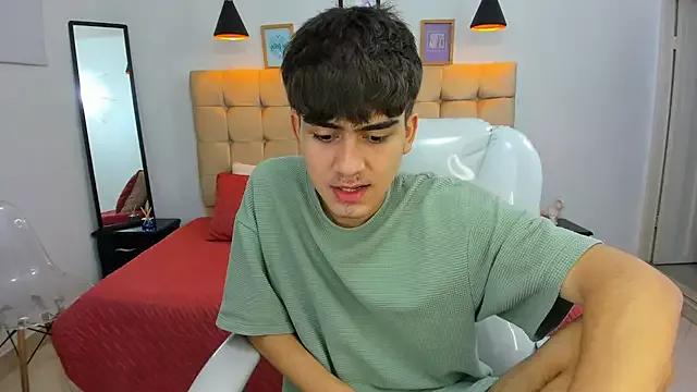 Tommy18__ on StripChat 