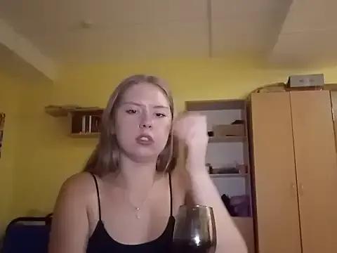 Tomyris_yuki — Private on StripChat